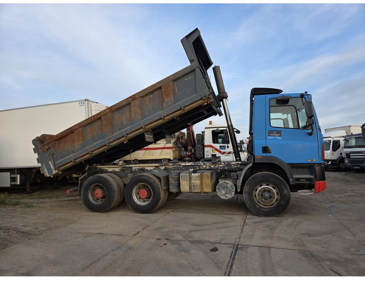 DAF 85 400 ATI 6x4 Tipper - Kallurauto: pilt 4 DAF 85 400 ATI 6x4 Tipper - Kallurauto: pilt 4