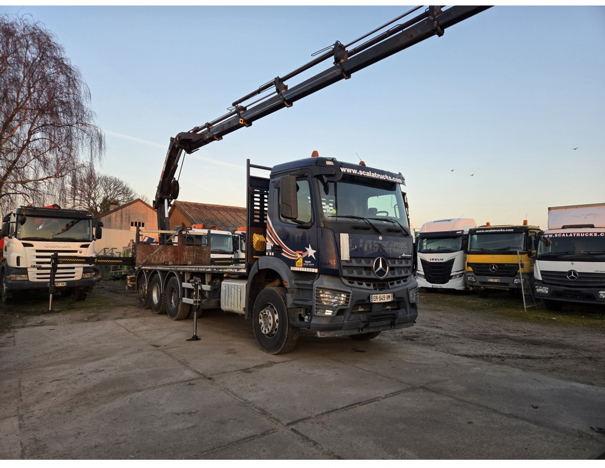 Mercedes Arocs 3240 8x4 Open Truck Crane HIAB X-HIDUO 258 E-7 7 extensions - Madelveok/ Platvormveok, Kraanaga veoauto: pilt 3 Mercedes Arocs 3240 8x4 Open Truck Crane HIAB X-HIDUO 258 E-7 7 extensions - Madelveok/ Platvormveok, Kraanaga veoauto: pilt 3