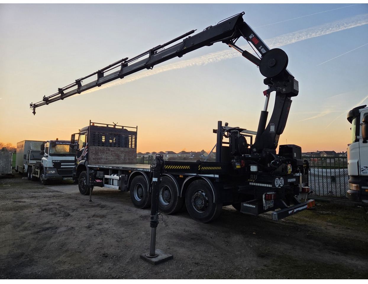 Mercedes Arocs 3240 8x4 Open Truck Crane HIAB X-HIDUO 258 E-7 7 extensions - Madelveok/ Platvormveok, Kraanaga veoauto: pilt 5 Mercedes Arocs 3240 8x4 Open Truck Crane HIAB X-HIDUO 258 E-7 7 extensions - Madelveok/ Platvormveok, Kraanaga veoauto: pilt 5