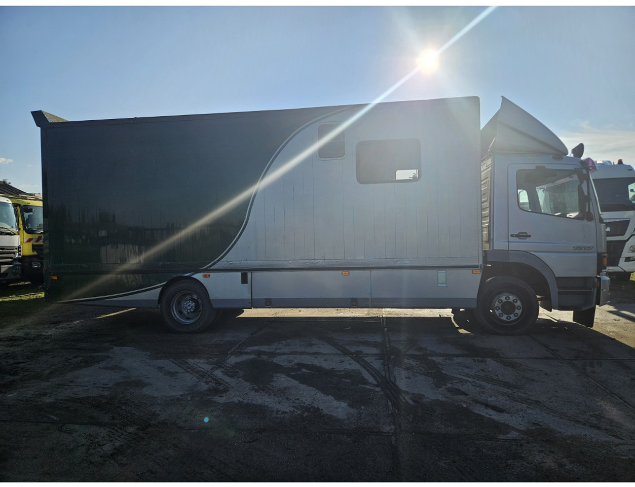 Mercedes Atego 1217 L 4x2 Horse transport Dutch Truck - Hobuseauto: pilt 5 Mercedes Atego 1217 L 4x2 Horse transport Dutch Truck - Hobuseauto: pilt 5