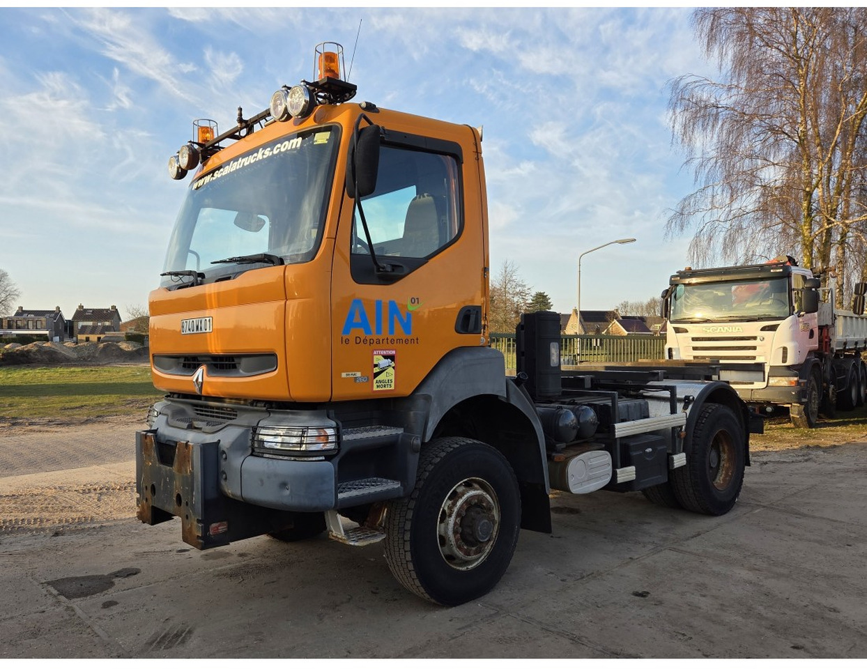 Renault Kerax 260 4x4 Chassis Manual Gearbox Mechanical pump Pompe Mecanique - Kabiinišassiiga veoauto: pilt 1 Renault Kerax 260 4x4 Chassis Manual Gearbox Mechanical pump Pompe Mecanique - Kabiinišassiiga veoauto: pilt 1