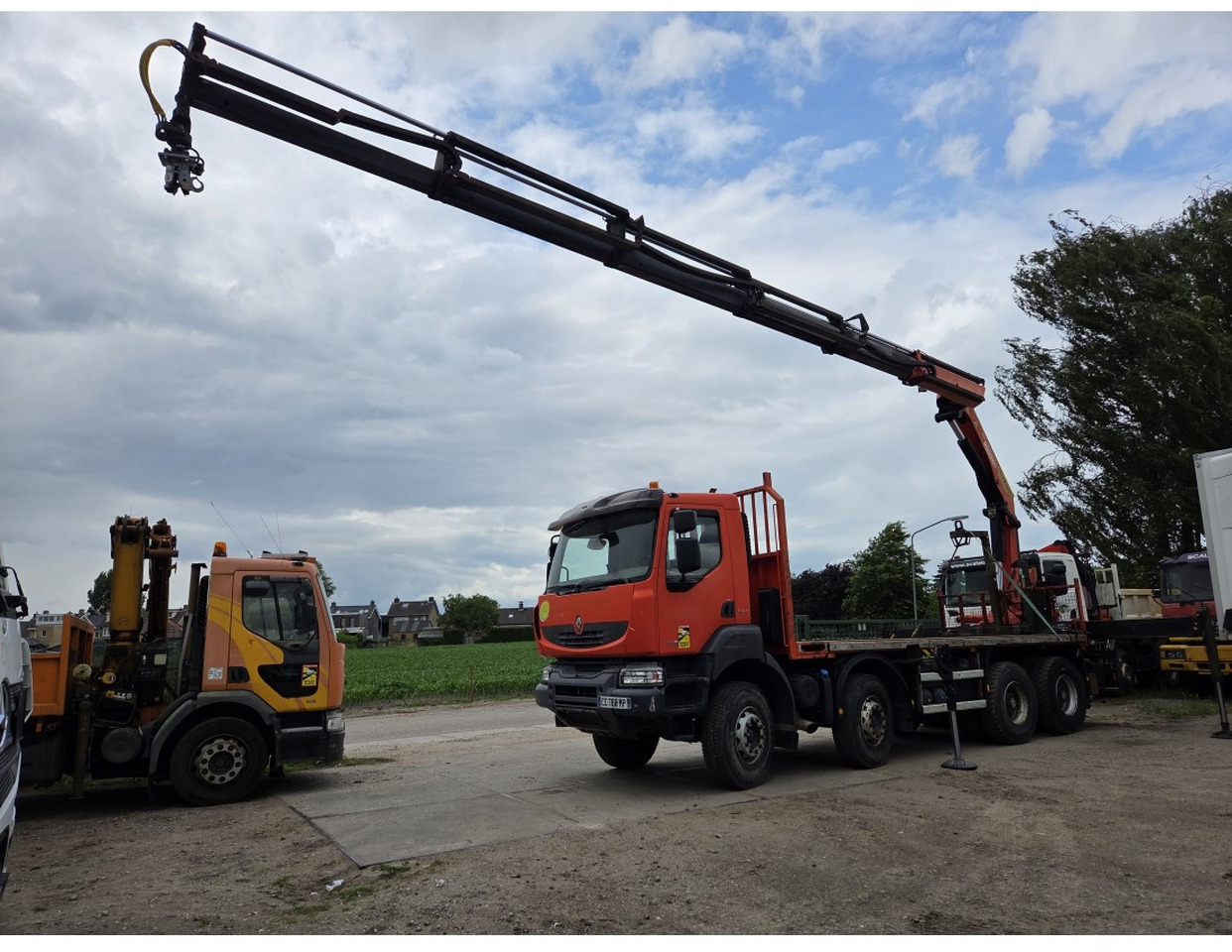 Renault Kerax 430 8X4 Flatbed Crane Palfinger PK26002EH 26 ton 5 Extensions *Retarder - Madelveok/ Platvormveok, Kraanaga veoauto: pilt 1 Renault Kerax 430 8X4 Flatbed Crane Palfinger PK26002EH 26 ton 5 Extensions *Retarder - Madelveok/ Platvormveok, Kraanaga veoauto: pilt 1