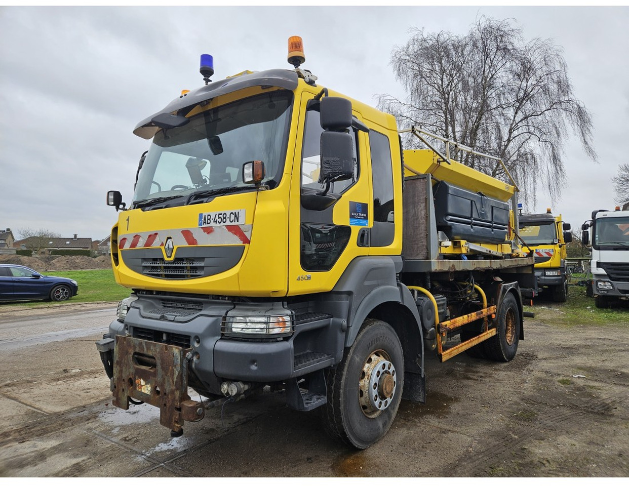 Renault Kerax 450 4x4 Salt spreader Gritter - Kallurauto: pilt 1 Renault Kerax 450 4x4 Salt spreader Gritter - Kallurauto: pilt 1