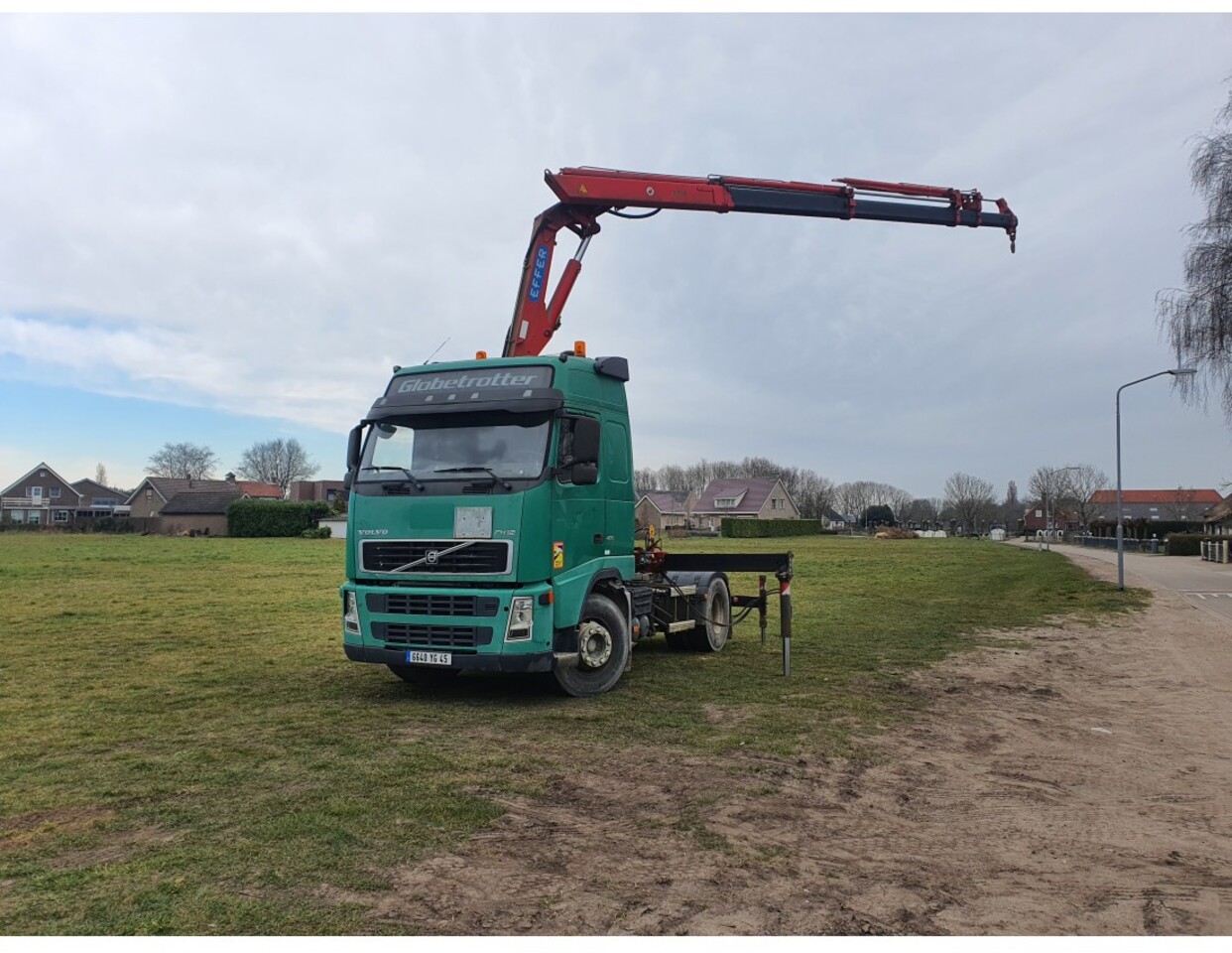 VOLVO FH 420 4X2 EURO 3 CRANE EFFER 25T 13M REMOTE CONTROL MANUAL RETARDER - Sadulveok: pilt 1 VOLVO FH 420 4X2 EURO 3 CRANE EFFER 25T 13M REMOTE CONTROL MANUAL RETARDER - Sadulveok: pilt 1