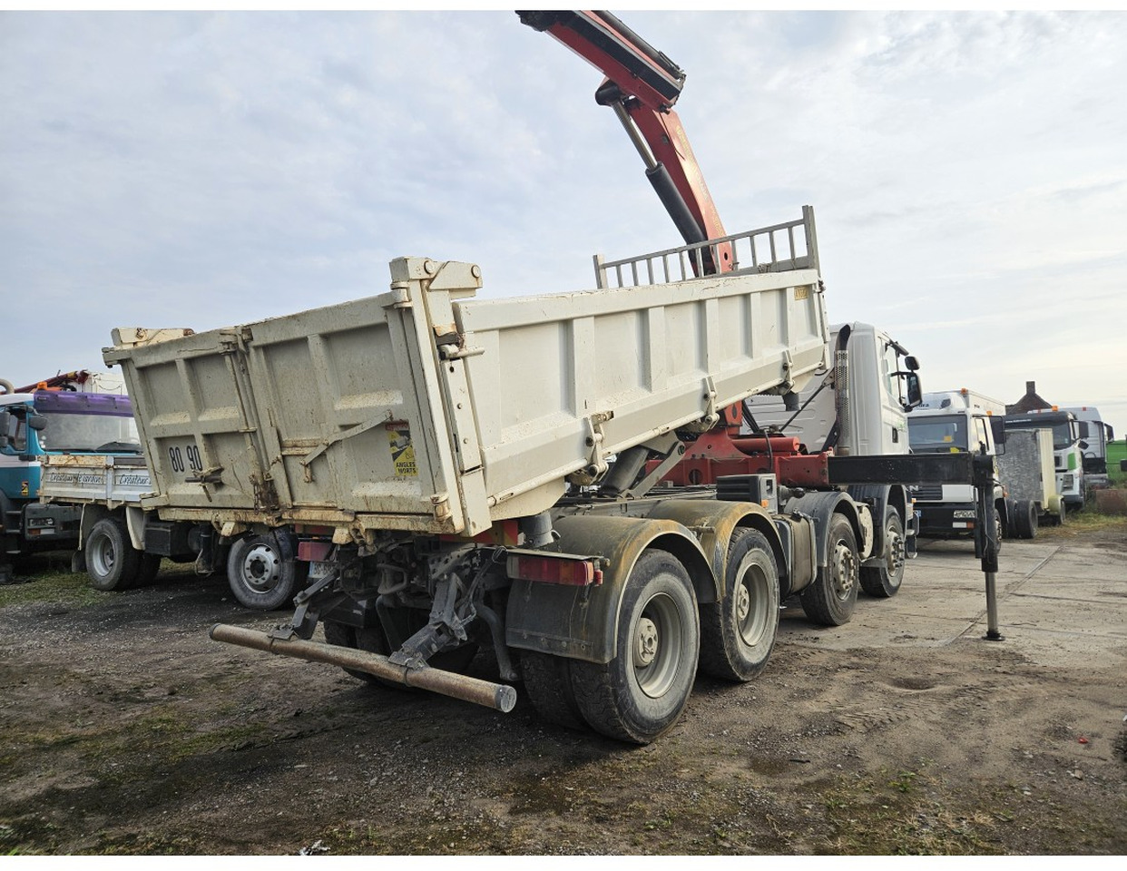 Scania R420 8x4 Tipper Crane Palfinger 23500 - Kallurauto, Kraanaga veoauto: pilt 2 Scania R420 8x4 Tipper Crane Palfinger 23500 - Kallurauto, Kraanaga veoauto: pilt 2
