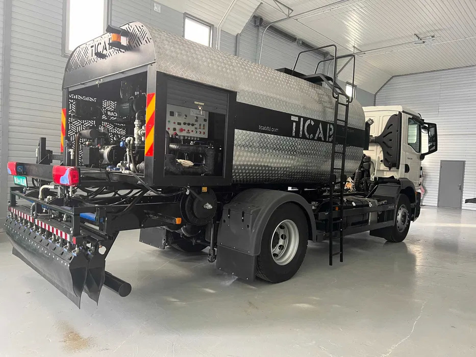 TICAB Аutonomous Asphalt Sprayer 8000 L, Asphalt Distributor, Manufacturer - Betoonipump: pilt 1 TICAB Аutonomous Asphalt Sprayer 8000 L, Asphalt Distributor, Manufacturer - Betoonipump: pilt 1