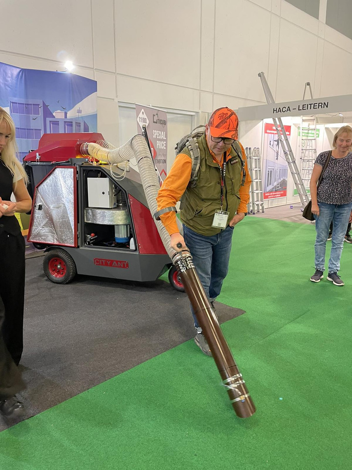 ТІСАВ Street Vacuum Cleaner, Outdoor Vacuum Sweeper, Manufacturer, City Ant - Tööstuslik tolmuimeja: pilt 5 ТІСАВ Street Vacuum Cleaner, Outdoor Vacuum Sweeper, Manufacturer, City Ant - Tööstuslik tolmuimeja: pilt 5