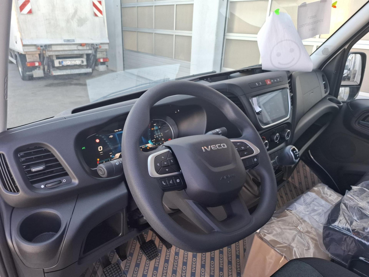 IVECO Daily 35C18H V liising IVECO Daily 35C18H V: pilt 7