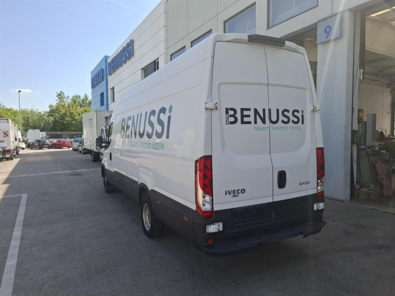 IVECO Daily 35C18H V - Mikrobuss: pilt 4 IVECO Daily 35C18H V - Mikrobuss: pilt 4