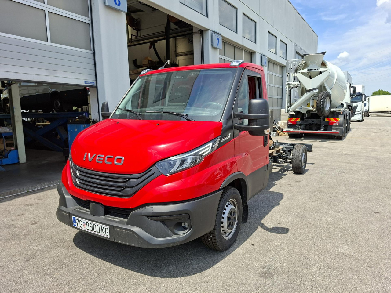 IVECO Daily 35C21HA8/P - Kabiinišassiiga veoauto: pilt 1 IVECO Daily 35C21HA8/P - Kabiinišassiiga veoauto: pilt 1