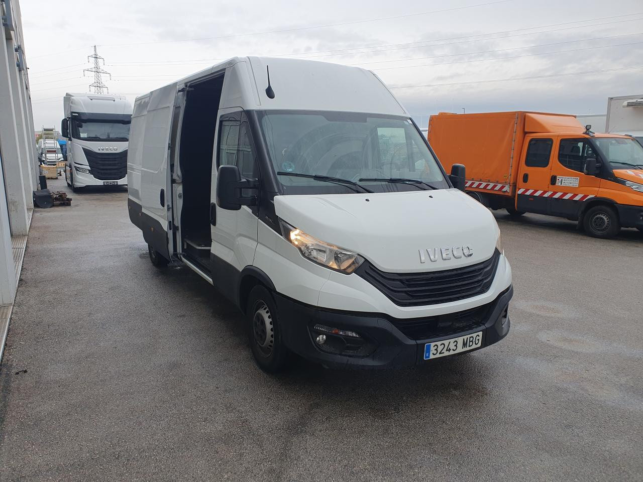 IVECO Daily 35S16 - Mikrobuss: pilt 2 IVECO Daily 35S16 - Mikrobuss: pilt 2