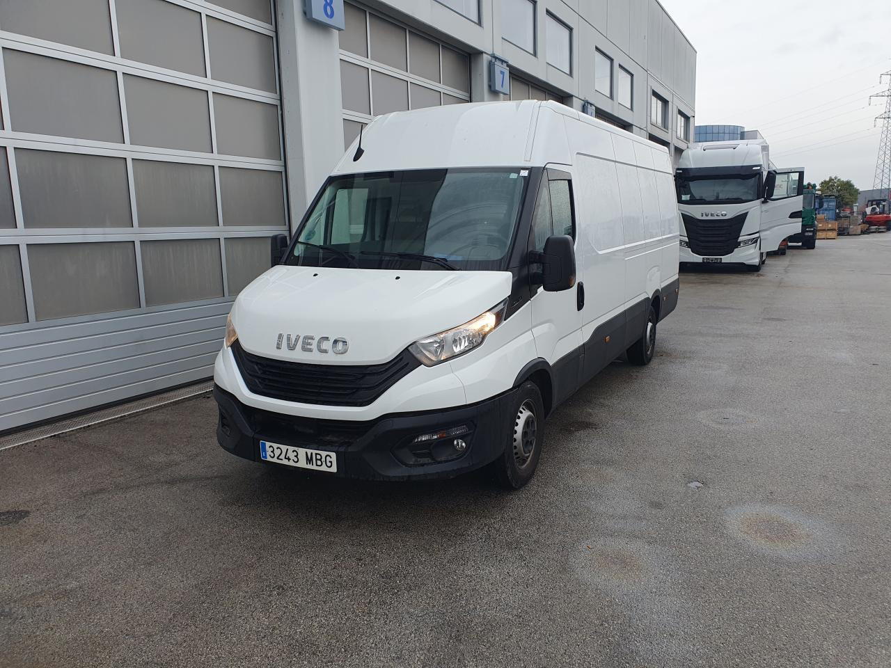 IVECO Daily 35S16 - Mikrobuss: pilt 1 IVECO Daily 35S16 - Mikrobuss: pilt 1