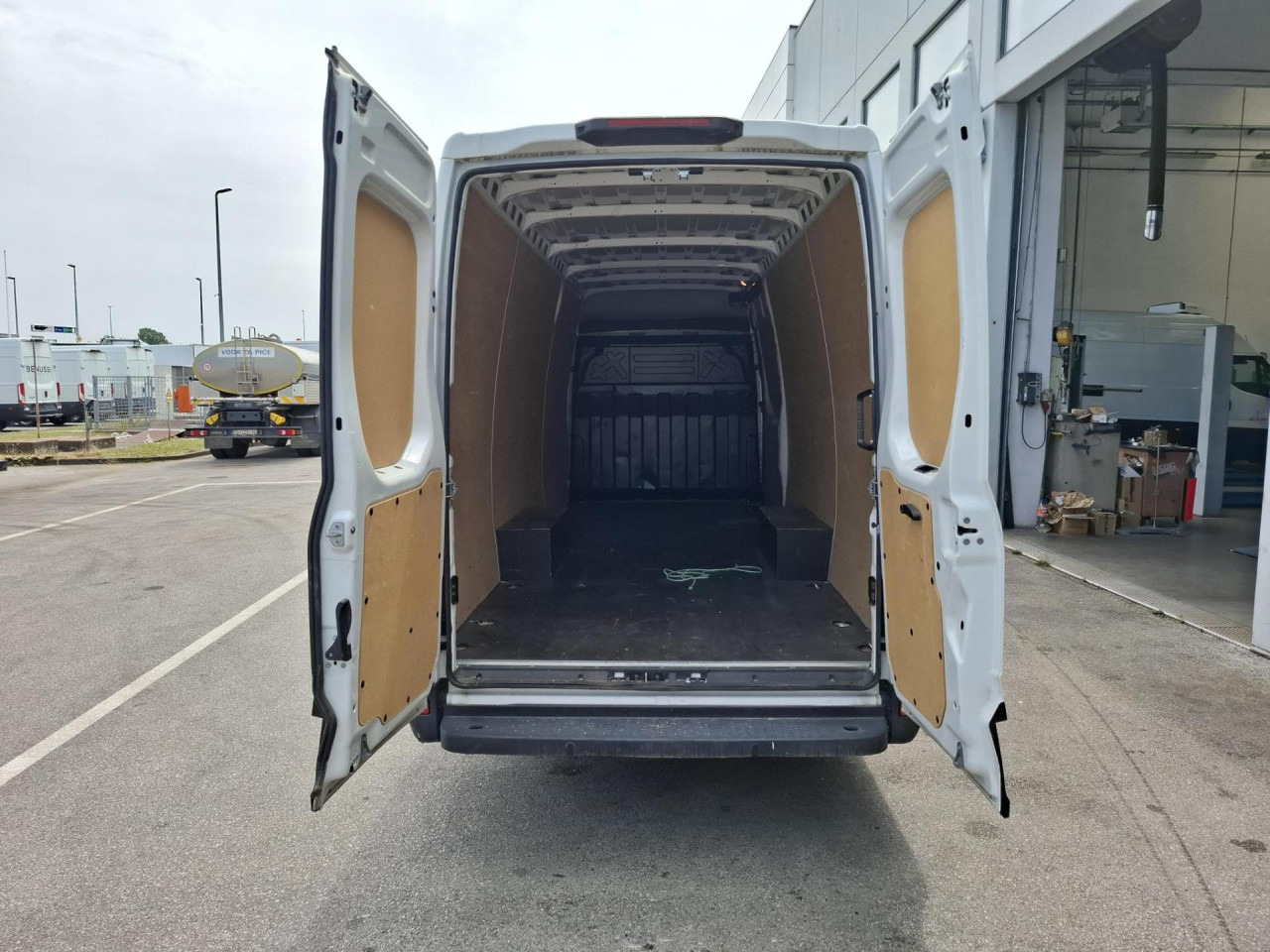 IVECO Daily 35S16V - Mikrobuss: pilt 5 IVECO Daily 35S16V - Mikrobuss: pilt 5
