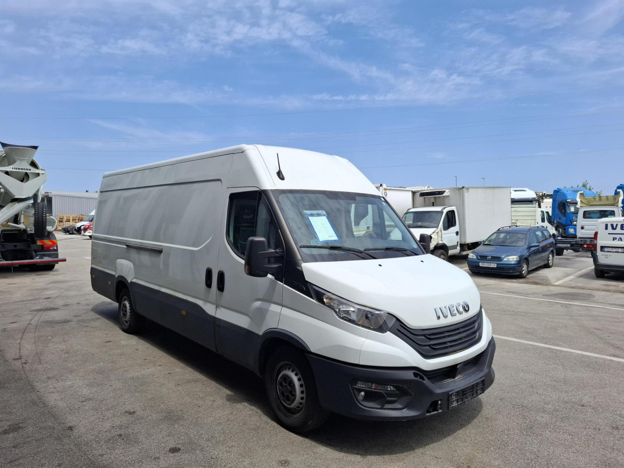 IVECO Daily 35S16V - Mikrobuss: pilt 2 IVECO Daily 35S16V - Mikrobuss: pilt 2