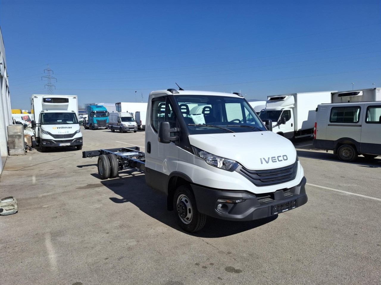 IVECO Daily 50C18H/P - Kabiinišassiiga veoauto: pilt 2 IVECO Daily 50C18H/P - Kabiinišassiiga veoauto: pilt 2