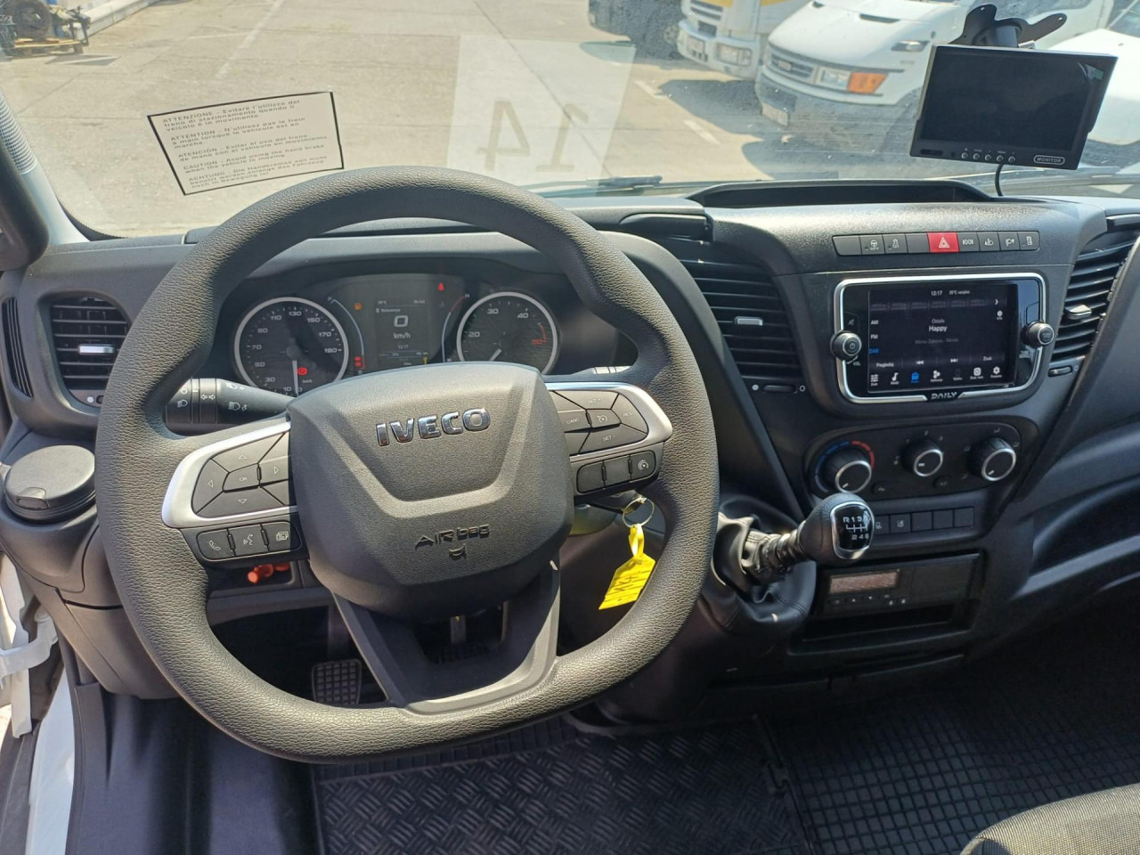 IVECO Daily 70C18H - Tent tarbesõiduk: pilt 3 IVECO Daily 70C18H - Tent tarbesõiduk: pilt 3
