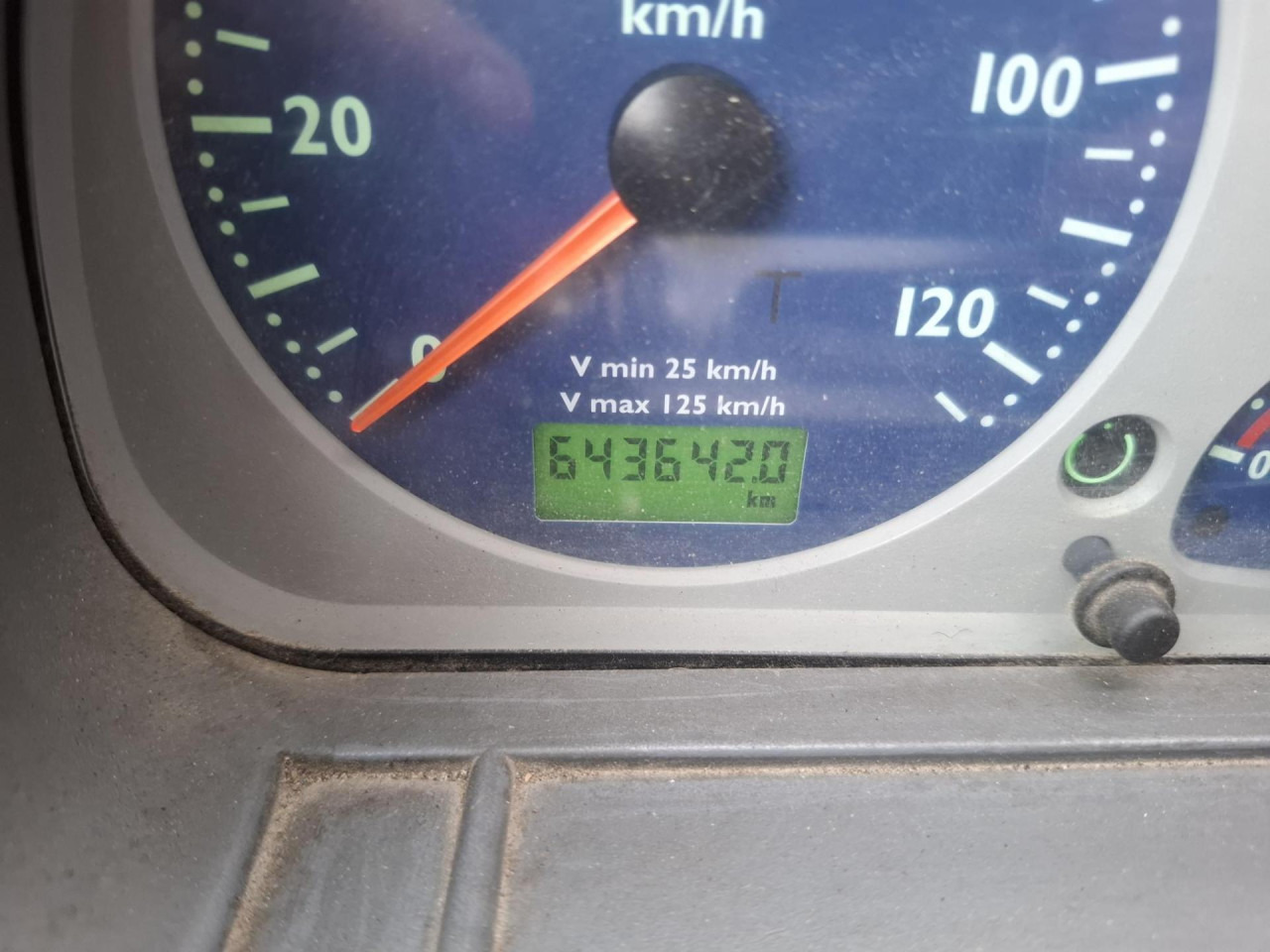 IVECO Stralis AT260S35Y - Tent veoauto: pilt 2 IVECO Stralis AT260S35Y - Tent veoauto: pilt 2