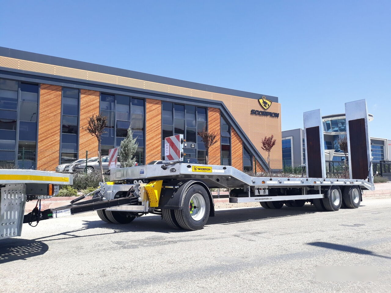 Scorpion Trailer SCORPION TRAILER NEW 3 AXLE (MANUFACTURER COMPANY) - Madal platvormpoolhaagis: pilt 4 Scorpion Trailer SCORPION TRAILER NEW 3 AXLE (MANUFACTURER COMPANY) - Madal platvormpoolhaagis: pilt 4