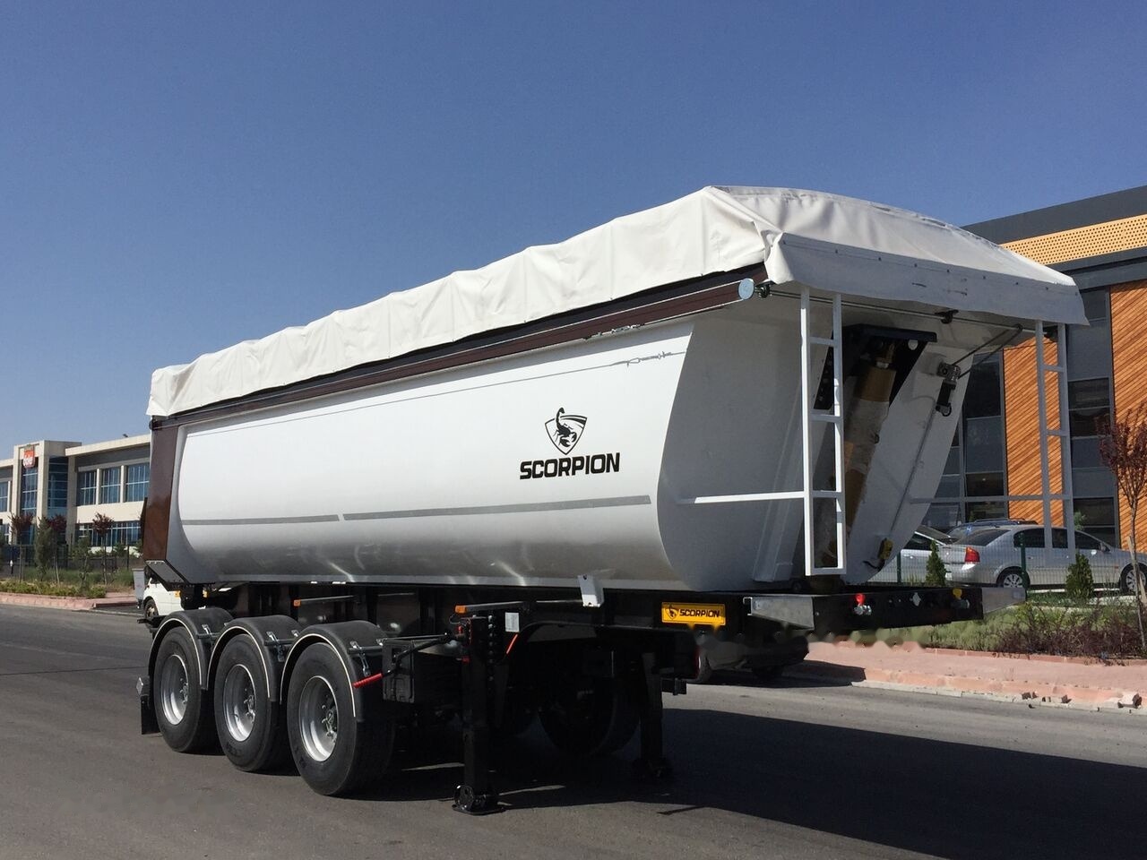 Scorpion Trailer SCORPION TRAILER NEW 3 AXLE TIPPER SEMI TRAILER (MANUFACTURER COMPANY) - Kallur-poolhaagis: pilt 5 Scorpion Trailer SCORPION TRAILER NEW 3 AXLE TIPPER SEMI TRAILER (MANUFACTURER COMPANY) - Kallur-poolhaagis: pilt 5