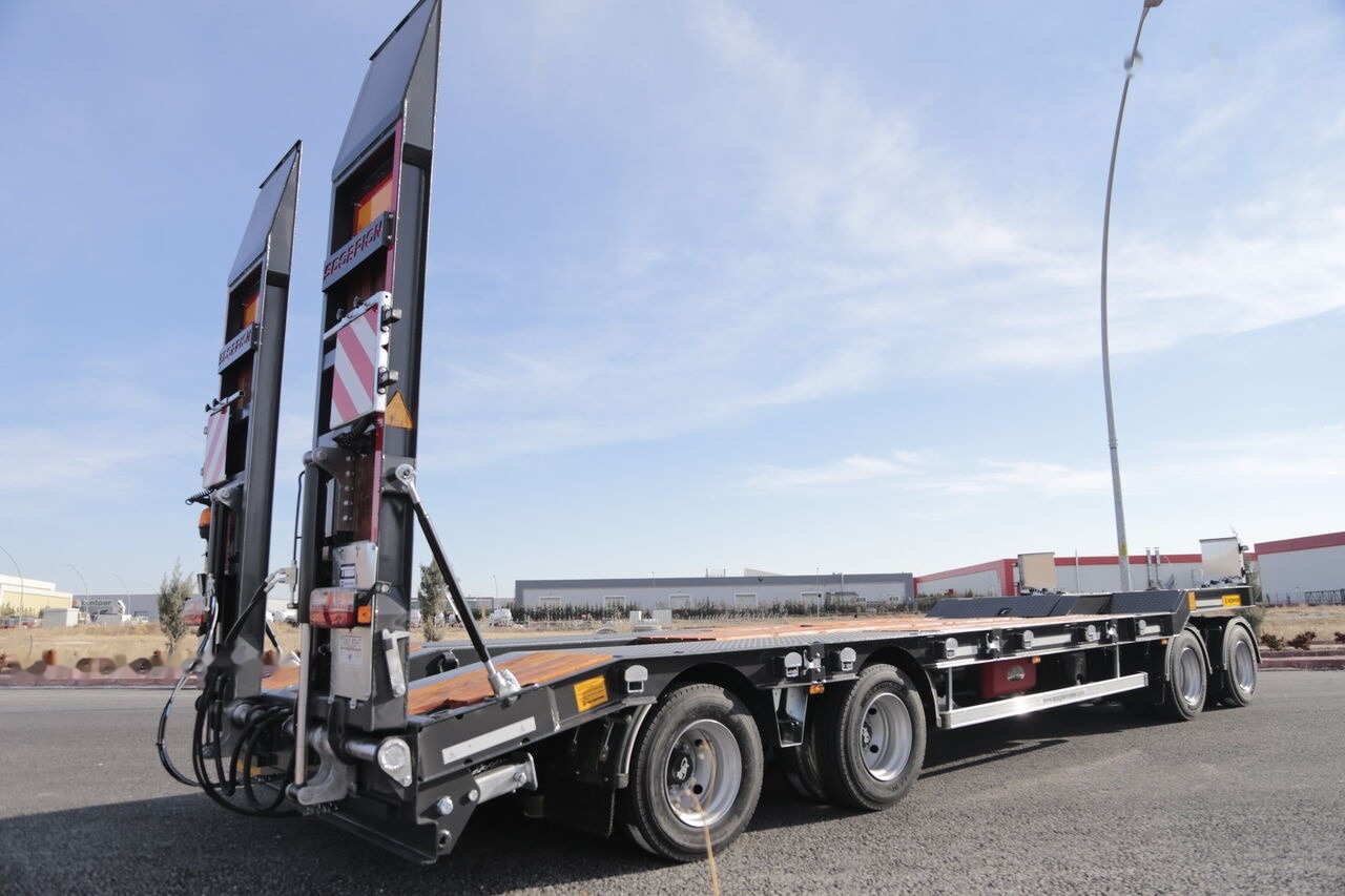 Scorpion Trailer SCORPION TRAILER UNUSED 4 AXLE LOWLOADER (MANUFACTURER COMPANY) - Madal platvorm järelhaagis: pilt 4 Scorpion Trailer SCORPION TRAILER UNUSED 4 AXLE LOWLOADER (MANUFACTURER COMPANY) - Madal platvorm järelhaagis: pilt 4