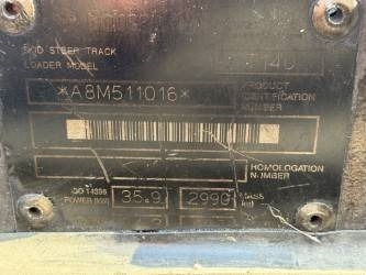 Bobcat T 140 ONLY FOR SPAREPARTS / ENDAST FÖR RESERVDELAR - Mootor - Ehitusmasinad: pilt 3 Bobcat T 140 ONLY FOR SPAREPARTS / ENDAST FÖR RESERVDELAR - Mootor - Ehitusmasinad: pilt 3