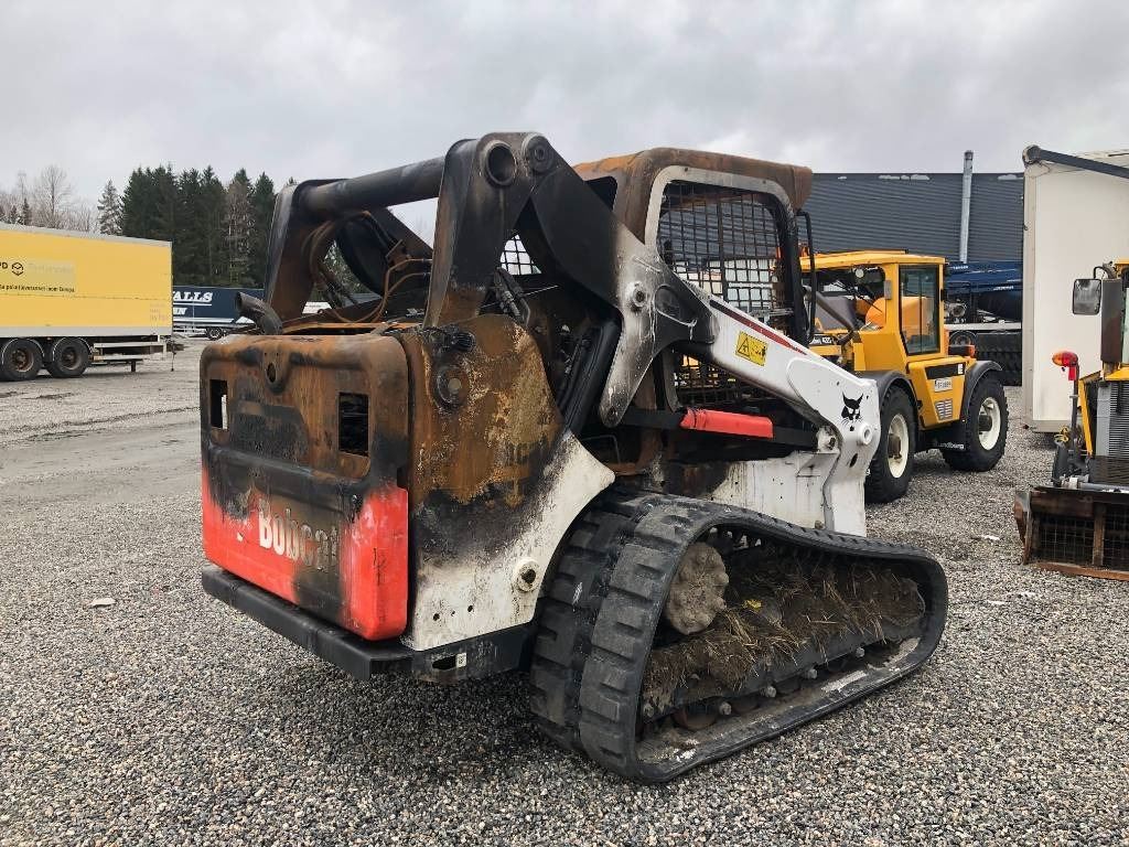 Bobcat T 650 SÄLJES I RESERVDELAR / ONLY FOR SPAREPARTS - Mootor - Ehitusmasinad: pilt 3 Bobcat T 650 SÄLJES I RESERVDELAR / ONLY FOR SPAREPARTS - Mootor - Ehitusmasinad: pilt 3