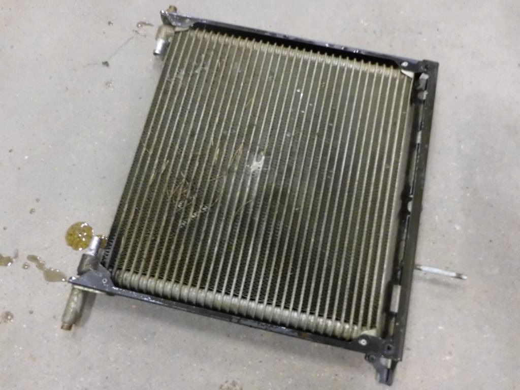 CAT 906 H 2 Oljekylare, 274-5160 - Radiaator - Ehitusmasinad: pilt 2 CAT 906 H 2 Oljekylare, 274-5160 - Radiaator - Ehitusmasinad: pilt 2