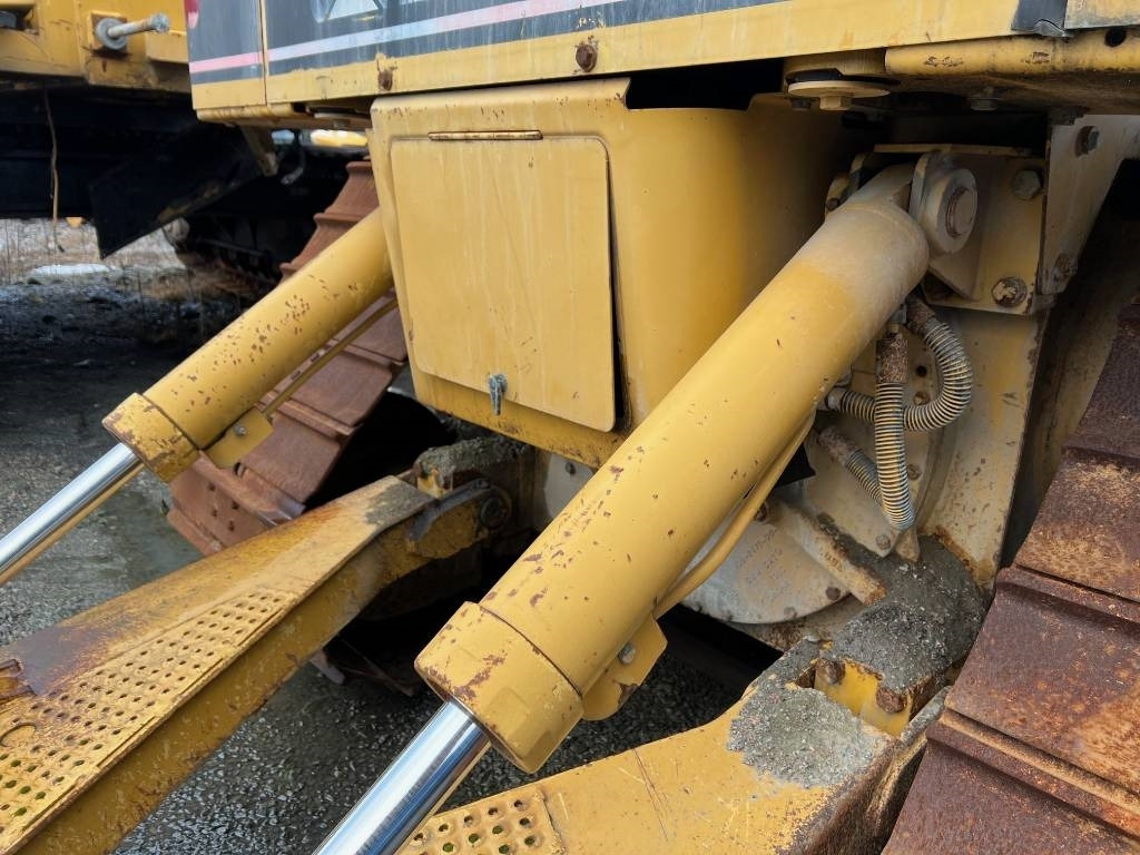 CAT D5N ripper - Kobesti - Ehitusmasinad: pilt 3 CAT D5N ripper - Kobesti - Ehitusmasinad: pilt 3