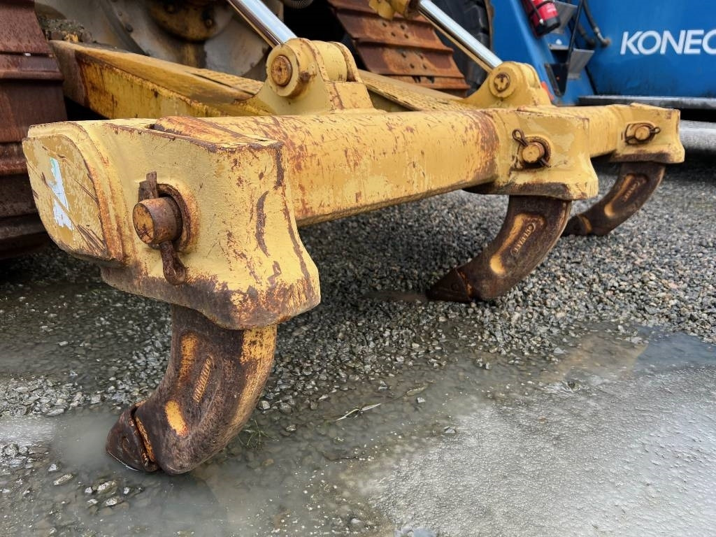 CAT D5N ripper - Kobesti - Ehitusmasinad: pilt 2 CAT D5N ripper - Kobesti - Ehitusmasinad: pilt 2