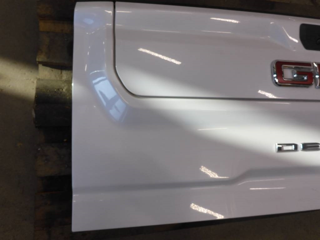 GMC Denali 2021 Flakläm - Kabiin - Veoauto: pilt 3 GMC Denali 2021 Flakläm - Kabiin - Veoauto: pilt 3