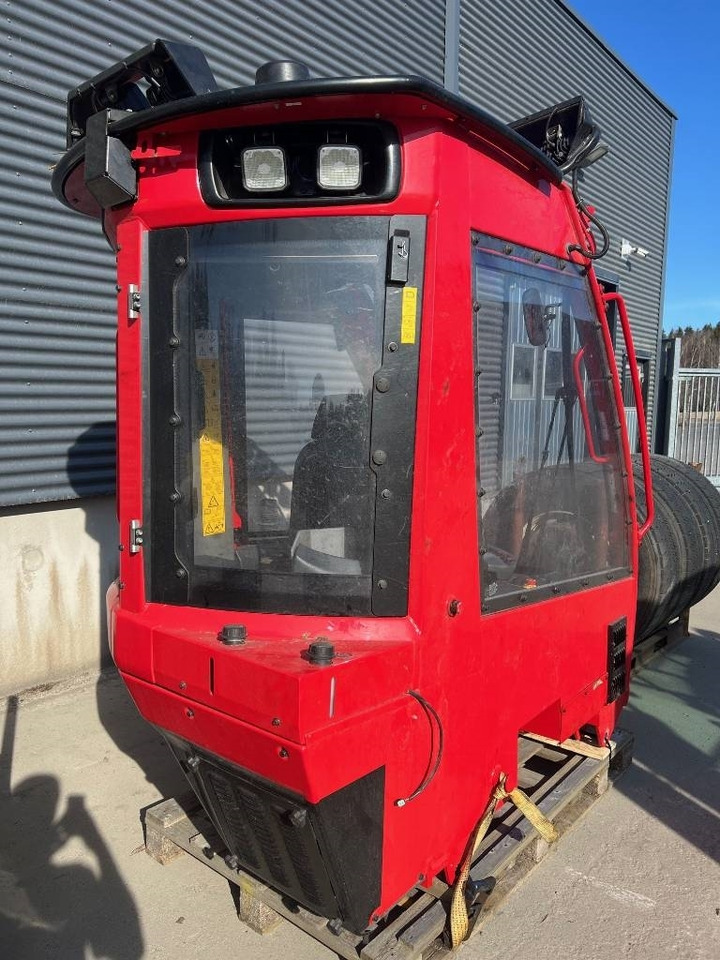 Komatsu C3001 571911 Hytt - Kabiin - Metsandusseadmed: pilt 2 Komatsu C3001 571911 Hytt - Kabiin - Metsandusseadmed: pilt 2