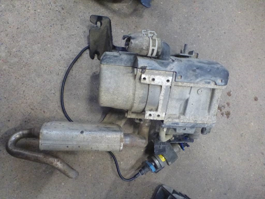 Mercedes-Benz Sprinter Webasto - Radiaator - Veoauto: pilt 1 Mercedes-Benz Sprinter Webasto - Radiaator - Veoauto: pilt 1