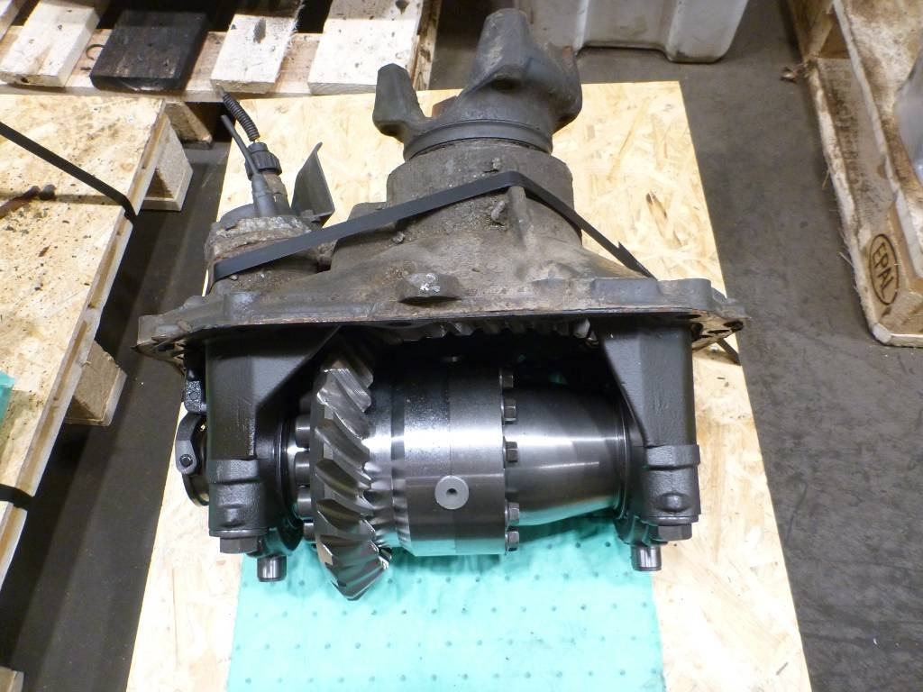 Scania R 650 - Telg ja varuosad - Veoauto: pilt 2 Scania R 650 - Telg ja varuosad - Veoauto: pilt 2