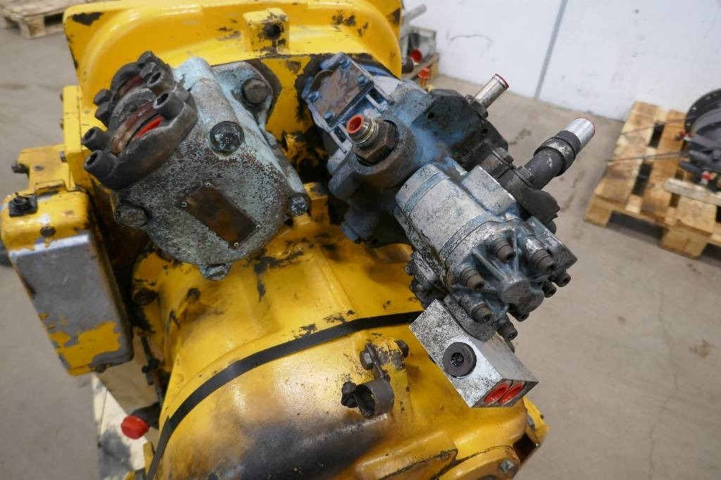 Volvo BM L 50 - Käigukast - Ehitusmasinad: pilt 4 Volvo BM L 50 - Käigukast - Ehitusmasinad: pilt 4