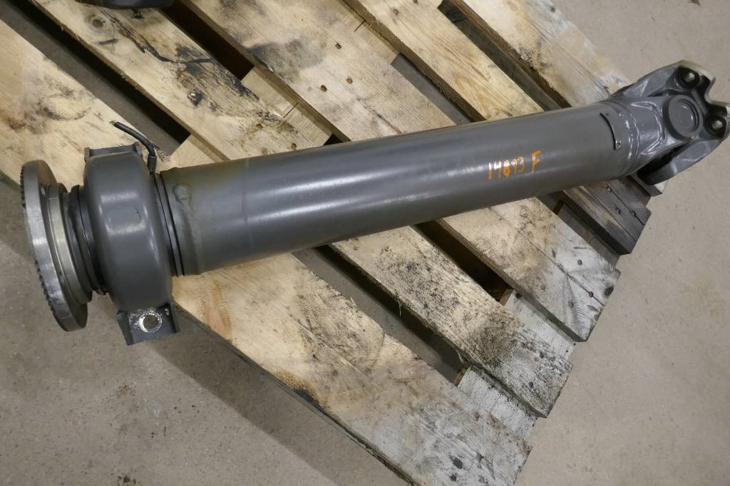 Volvo L180 HL Kardanaxel, voe15085424 - Käigukast - Ehitusmasinad: pilt 1 Volvo L180 HL Kardanaxel, voe15085424 - Käigukast - Ehitusmasinad: pilt 1