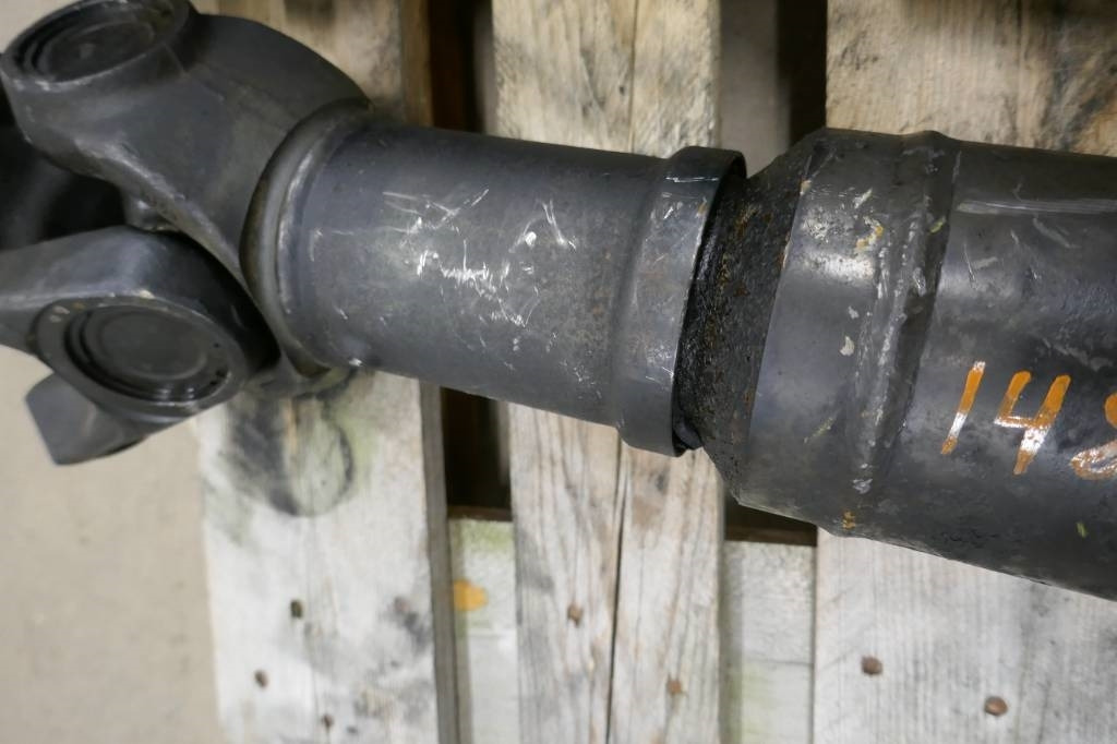 Volvo L180 HL Kardanaxel voe15085426 - Käigukast - Ehitusmasinad: pilt 2 Volvo L180 HL Kardanaxel voe15085426 - Käigukast - Ehitusmasinad: pilt 2