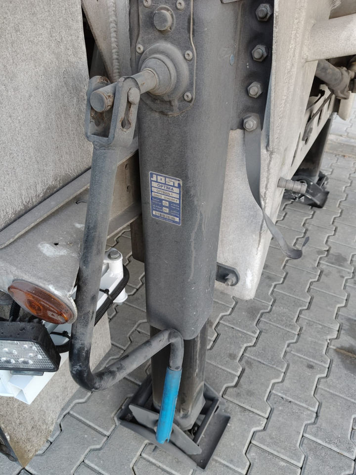 SERIN SECOND HAND - Tsistern poolhaagis: pilt 4 SERIN SECOND HAND - Tsistern poolhaagis: pilt 4