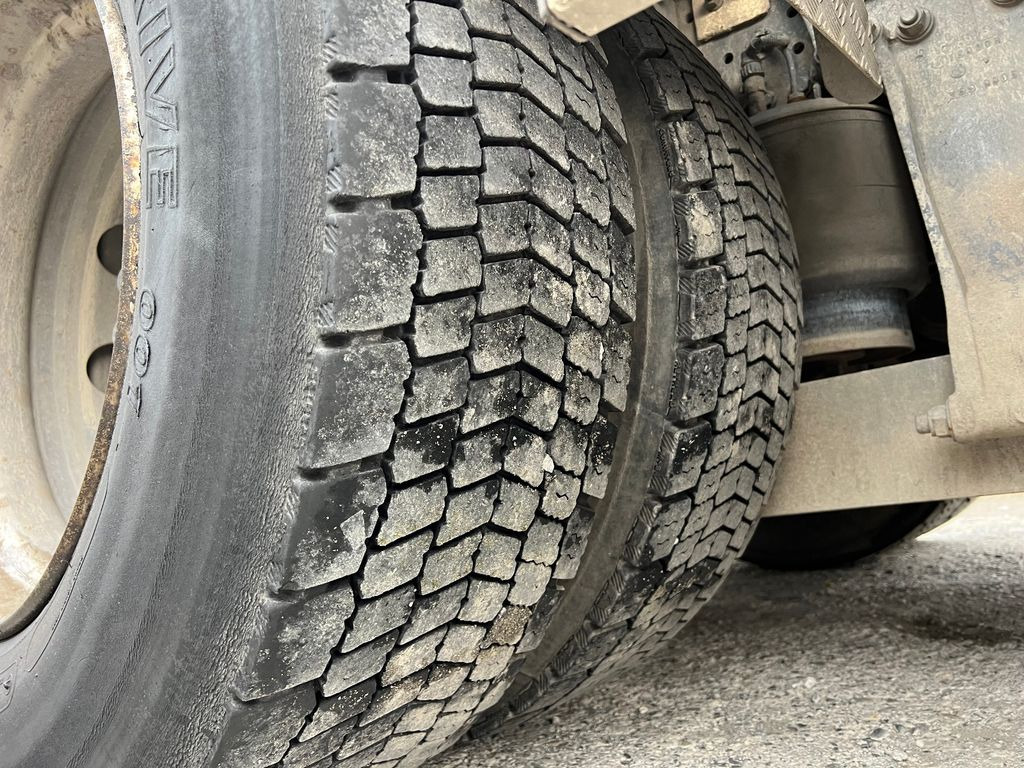 Nöörtõstukiga veoauto Mercedes-Benz Actros 2536 6x2, E5, MP3, WELAKI: pilt 9 Nöörtõstukiga veoauto Mercedes-Benz Actros 2536 6x2, E5, MP3, WELAKI: pilt 9