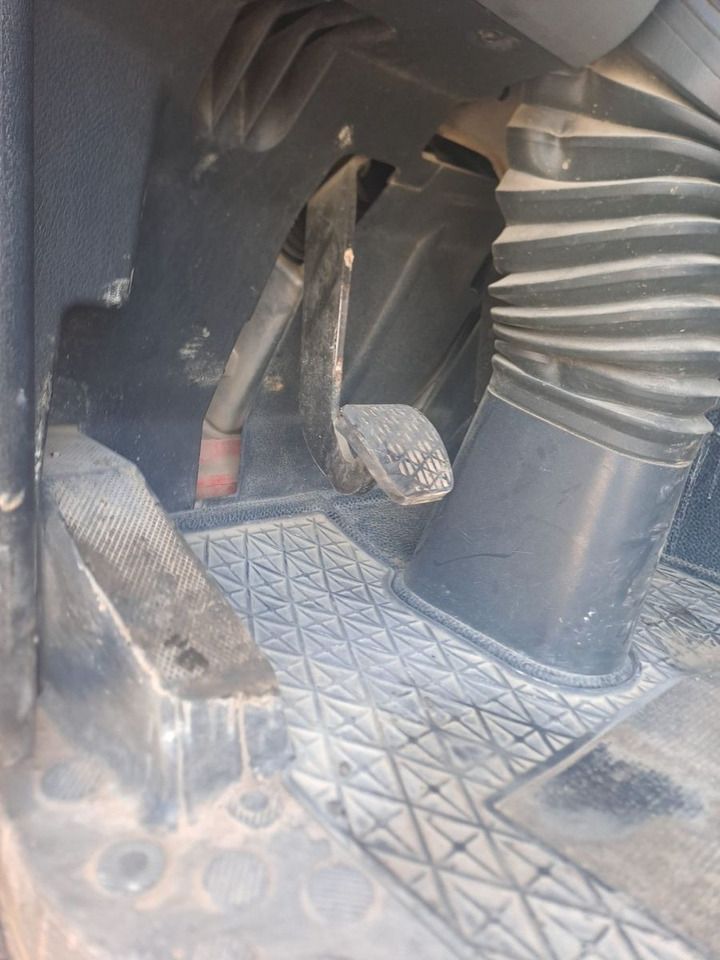 Kallurauto Mercedes-Benz Actros 4448 10x4, E5, EPS, MP-2, Retarder: pilt 11 Kallurauto Mercedes-Benz Actros 4448 10x4, E5, EPS, MP-2, Retarder: pilt 11