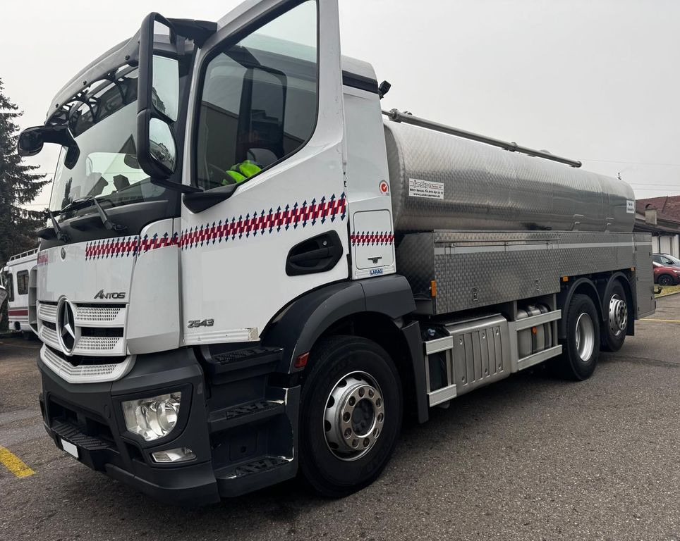 Mercedes-Benz Antos 2543 6x2, E6, Jansky Milchtank 15'800L - Tsisternauto: pilt 2 Mercedes-Benz Antos 2543 6x2, E6, Jansky Milchtank 15'800L - Tsisternauto: pilt 2
