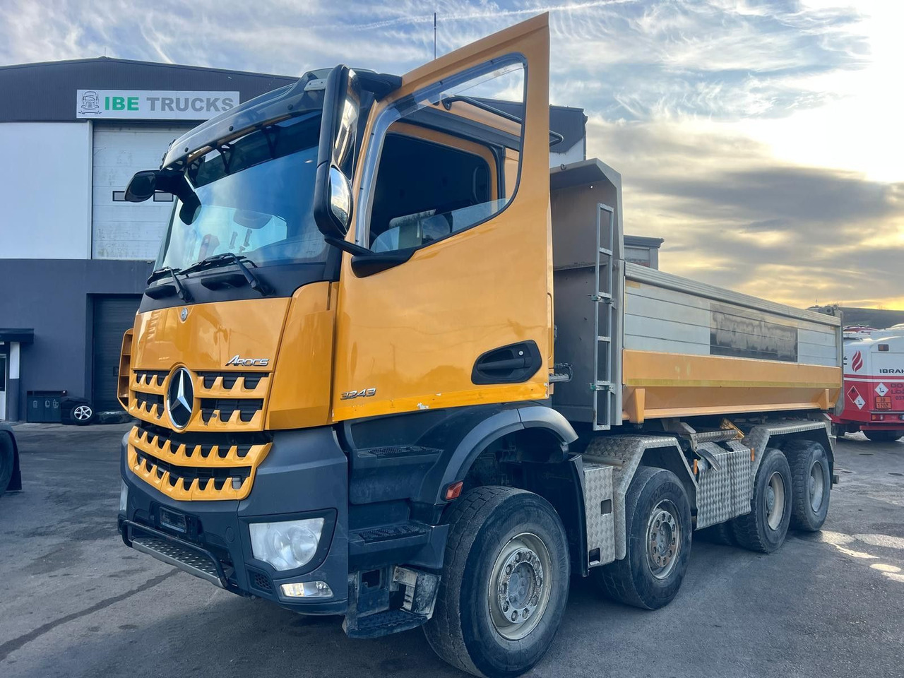 Mercedes-Benz Arocs 3243 8x4, E6, Meiller Kipper - Kallurauto: pilt 4 Mercedes-Benz Arocs 3243 8x4, E6, Meiller Kipper - Kallurauto: pilt 4