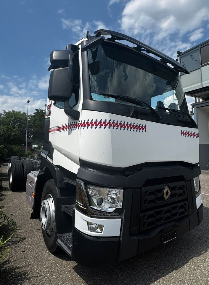 Renault T460 6x2, E6, Fahrgestell - Kabiinišassiiga veoauto: pilt 3 Renault T460 6x2, E6, Fahrgestell - Kabiinišassiiga veoauto: pilt 3