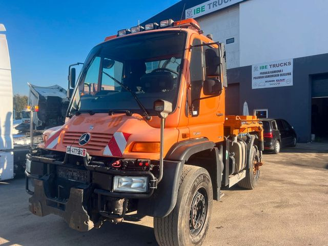 Unimog U500 4x4, Boeschungsmaehwerk Mulag - Veoauto: pilt 2 Unimog U500 4x4, Boeschungsmaehwerk Mulag - Veoauto: pilt 2