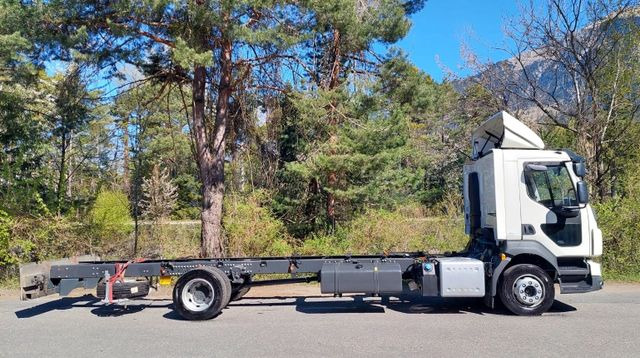 Volvo FL280 4x2, E6, Wohnwagen + 2 Pferdeplaetze Volvo FL280 4x2, E6, 7.40m Chassis, Fahrgestell - Hobuseauto: pilt 5 Volvo FL280 4x2, E6, Wohnwagen + 2 Pferdeplaetze Volvo FL280 4x2, E6, 7.40m Chassis, Fahrgestell - Hobuseauto: pilt 5