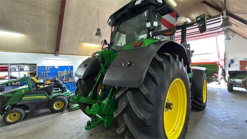 John Deere 8R340 8R340 Ultimate - Traktor: pilt 4 John Deere 8R340 8R340 Ultimate - Traktor: pilt 4