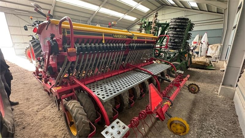 Vaderstad Rapid 400C Rapid 400 C - Kombain-külvimasin: pilt 3 Vaderstad Rapid 400C Rapid 400 C - Kombain-külvimasin: pilt 3