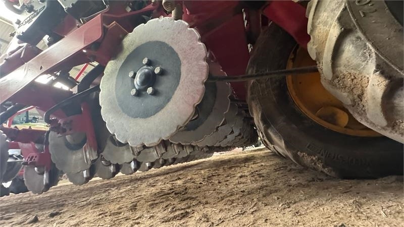 Vaderstad Rapid 400C Rapid 400 C - Kombain-külvimasin: pilt 5 Vaderstad Rapid 400C Rapid 400 C - Kombain-külvimasin: pilt 5