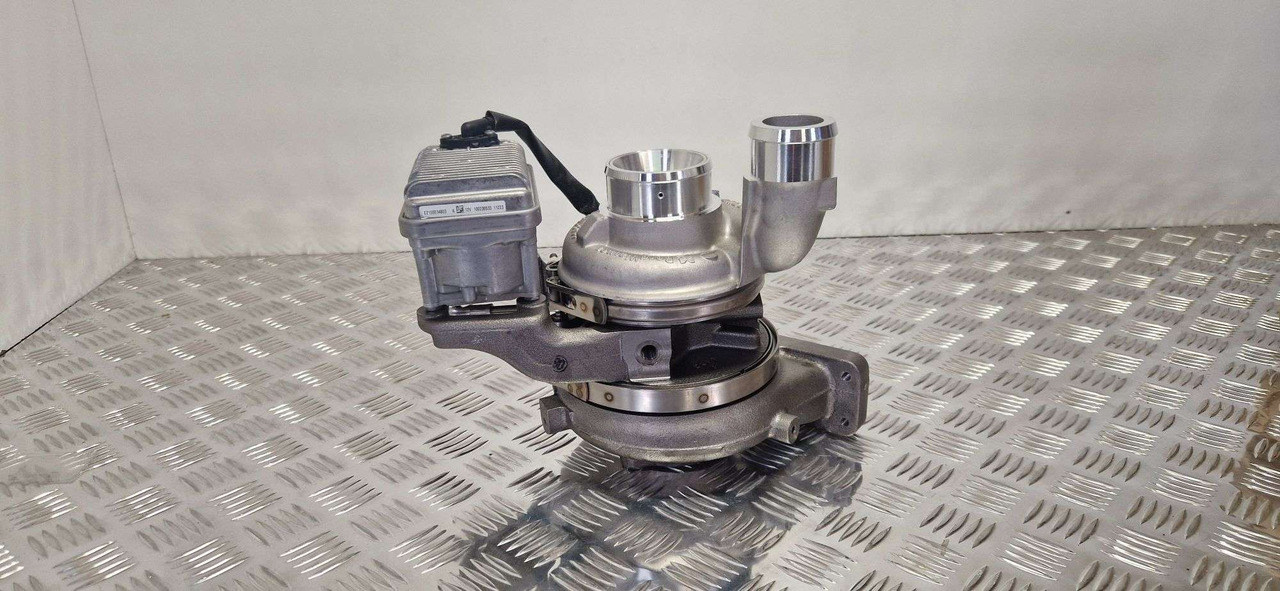 BorgWarner 11559880019 turbo JCB 320/06177 - Mootor ja varuosad - Ehitusmasinad: pilt 1 BorgWarner 11559880019 turbo JCB 320/06177 - Mootor ja varuosad - Ehitusmasinad: pilt 1