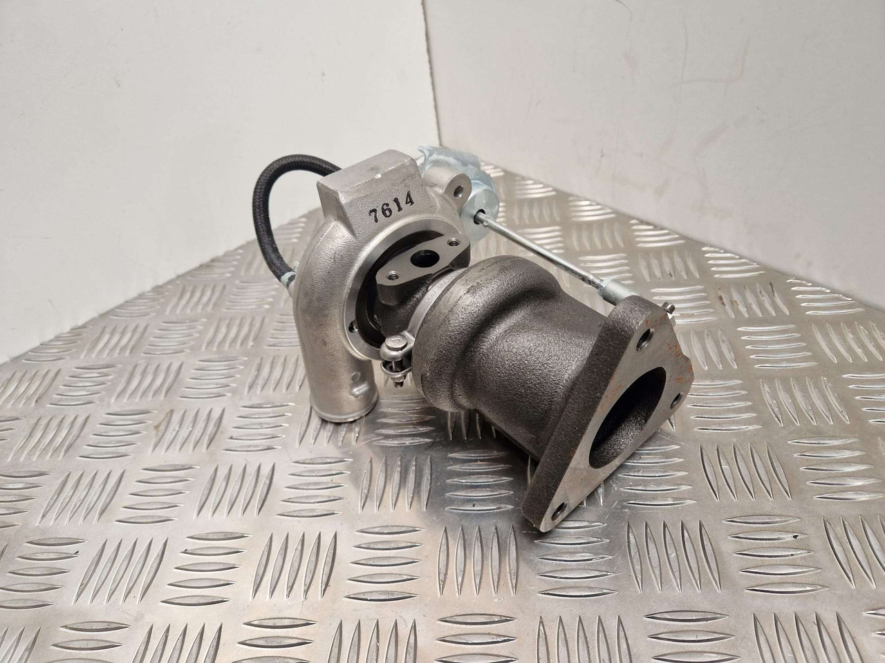 Deutz TD025L3-08T G33q Turbo - Mootor ja varuosad - Ehitusmasinad: pilt 2 Deutz TD025L3-08T G33q Turbo - Mootor ja varuosad - Ehitusmasinad: pilt 2