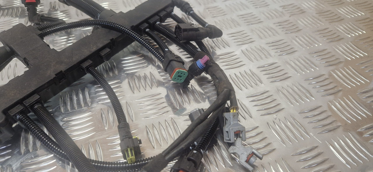 Engine Harness JCB 320/09953 T4 Final - Mootor ja varuosad - Ehitusmasinad: pilt 4 Engine Harness JCB 320/09953 T4 Final - Mootor ja varuosad - Ehitusmasinad: pilt 4